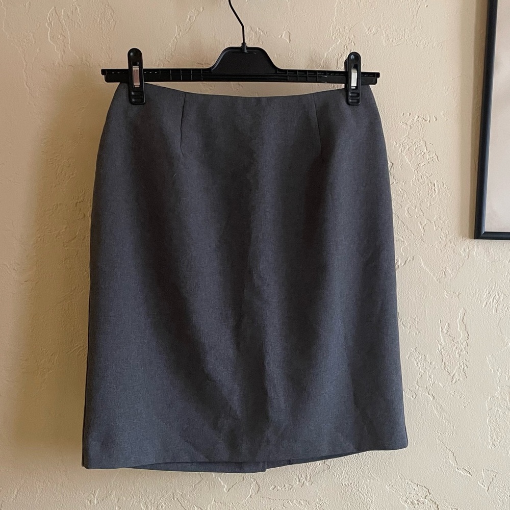 Grey mini pencil skirt